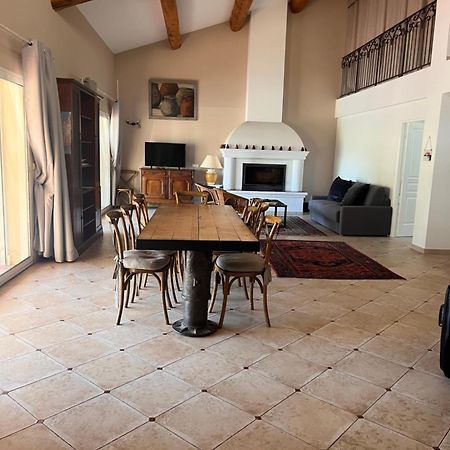 Domaine De La Font Des Peres - Teritoria Hotel Le Beausset Bagian luar foto