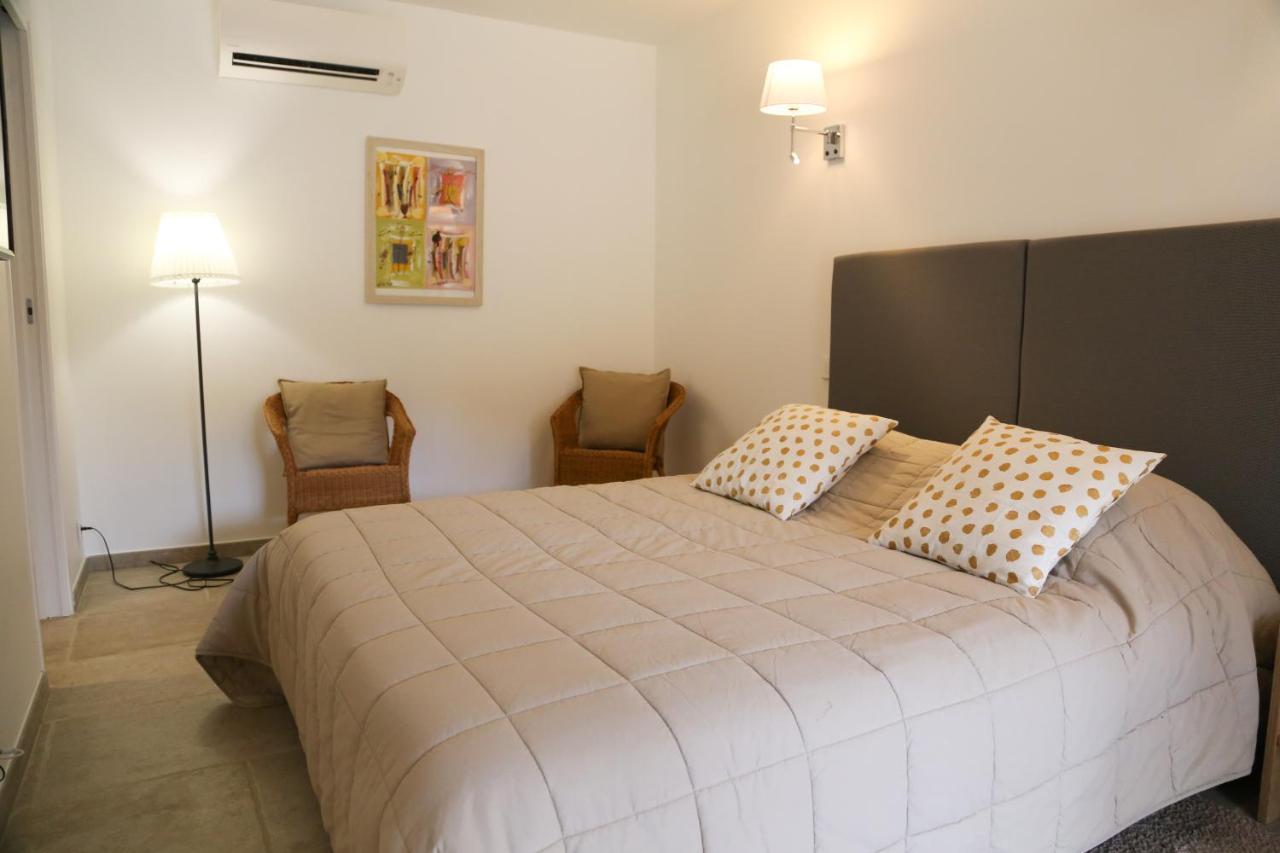 Domaine De La Font Des Peres - Teritoria Hotel Le Beausset Bagian luar foto