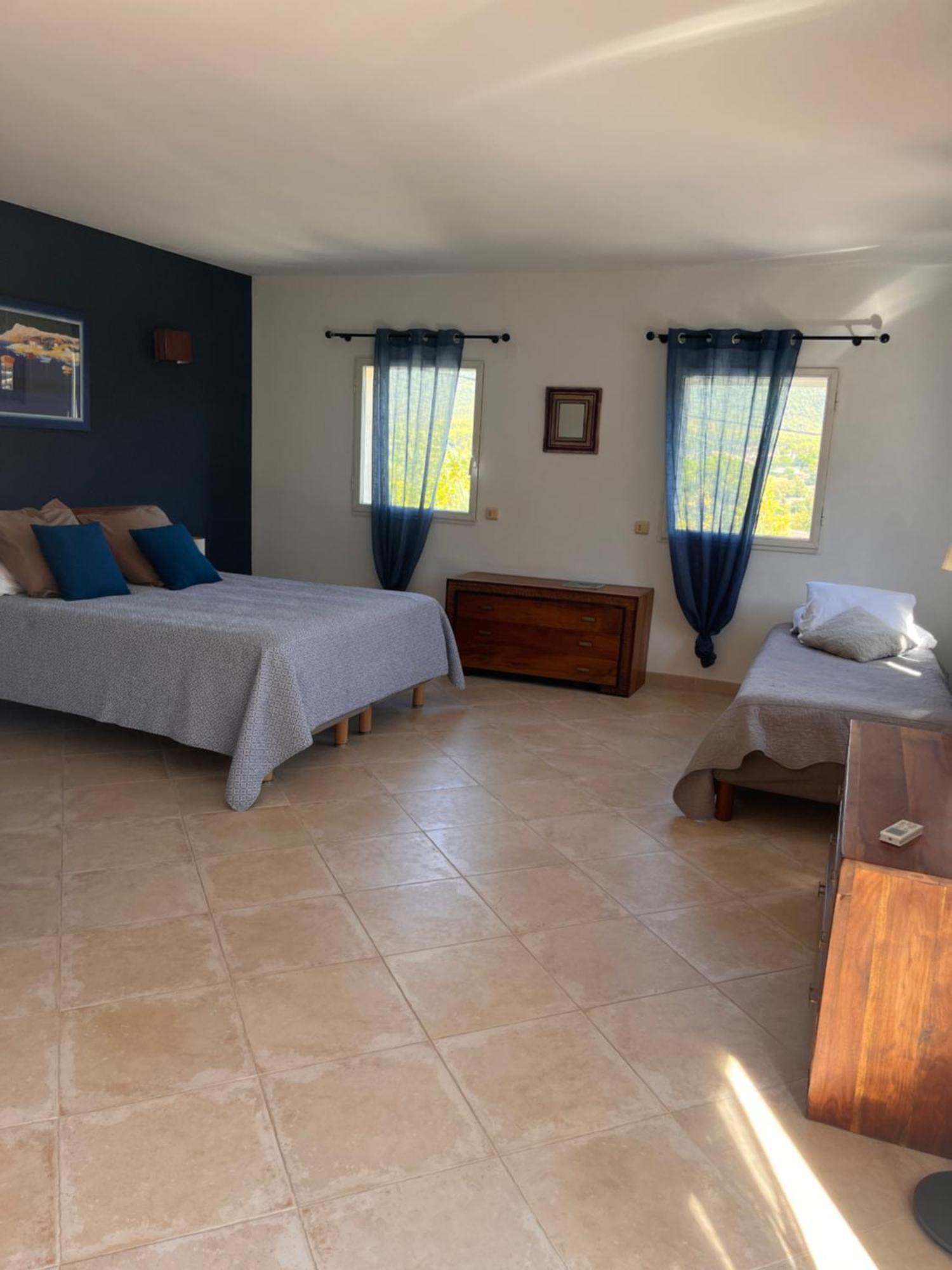 Domaine De La Font Des Peres - Teritoria Hotel Le Beausset Bagian luar foto